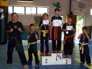 groupe boxe enfants avec diplôme